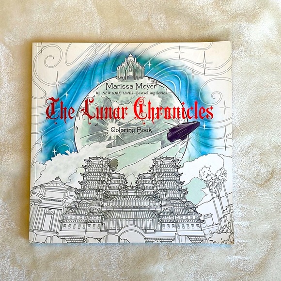 The Lunar Chronicles Colour Book Marissa Meyer - Picture 1 of 3